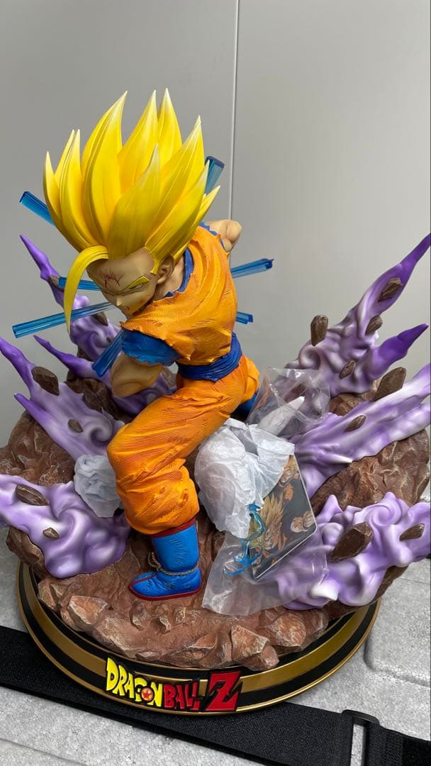 ドラゴンボール希少スタチュー1/4サイズ孫悟飯かめはめは映画シーン完全再現