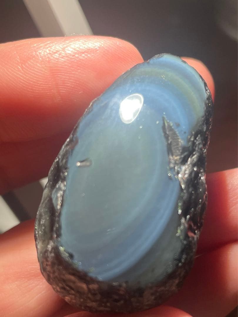 研磨品　十勝石玲瓏　水色、ブルー、イエロー　レインボーオブシディアン