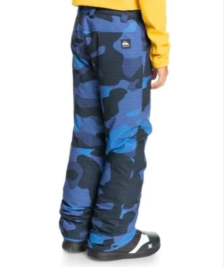 未使用保管品Quiksilver 子ども用スノーボードウェア　上下セット　12歳