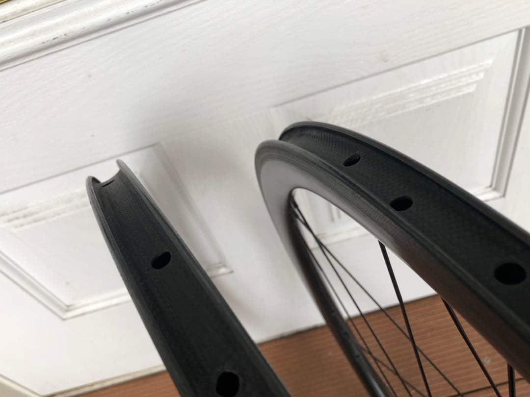 1400g!カーボンクリンチャーホイール 40mmハイト リム幅23mm 美品