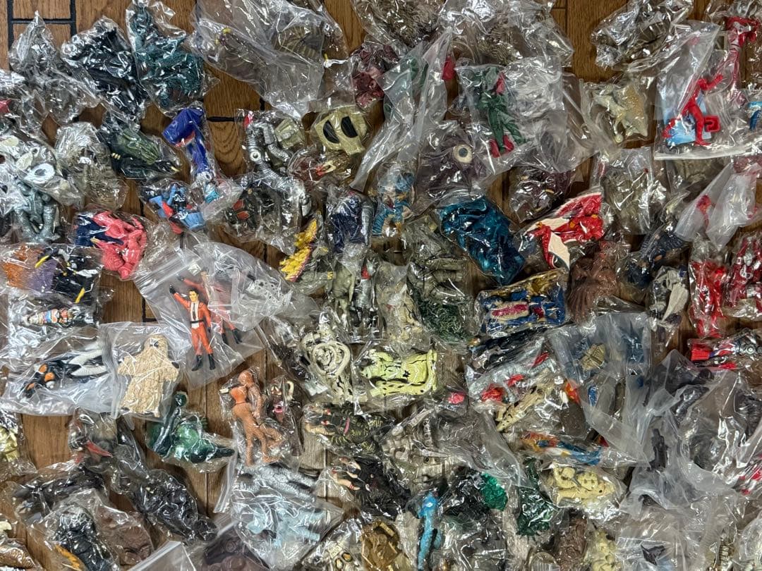 HGシリーズ ウルトラマン 250体 セット フィギュア ジオラマ ジャンク品