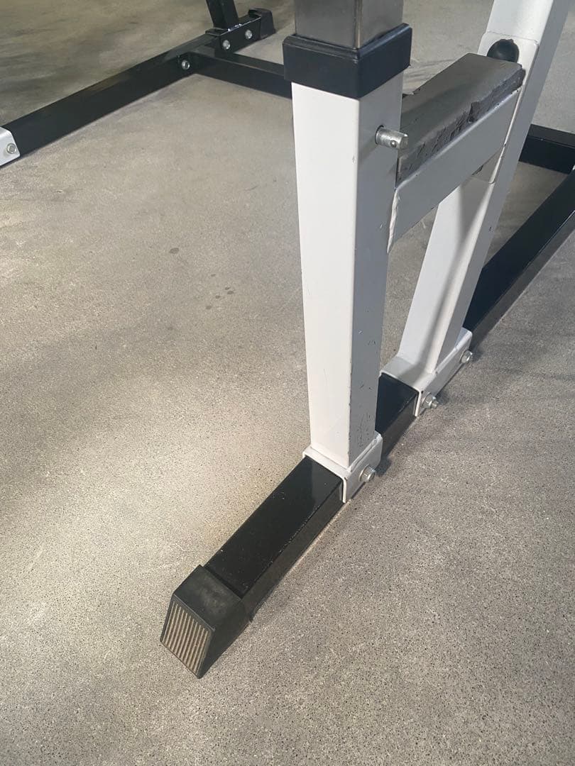 アイロテック　パワースクワットラック　ベンチプレス