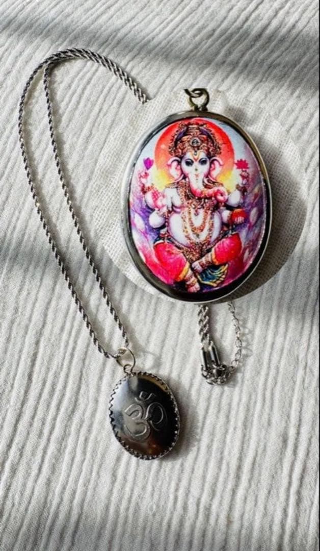 ガネーシャ　ネックレス　ペンダント　ヒンドゥー教　アクセサリー　オーム　藤井風
