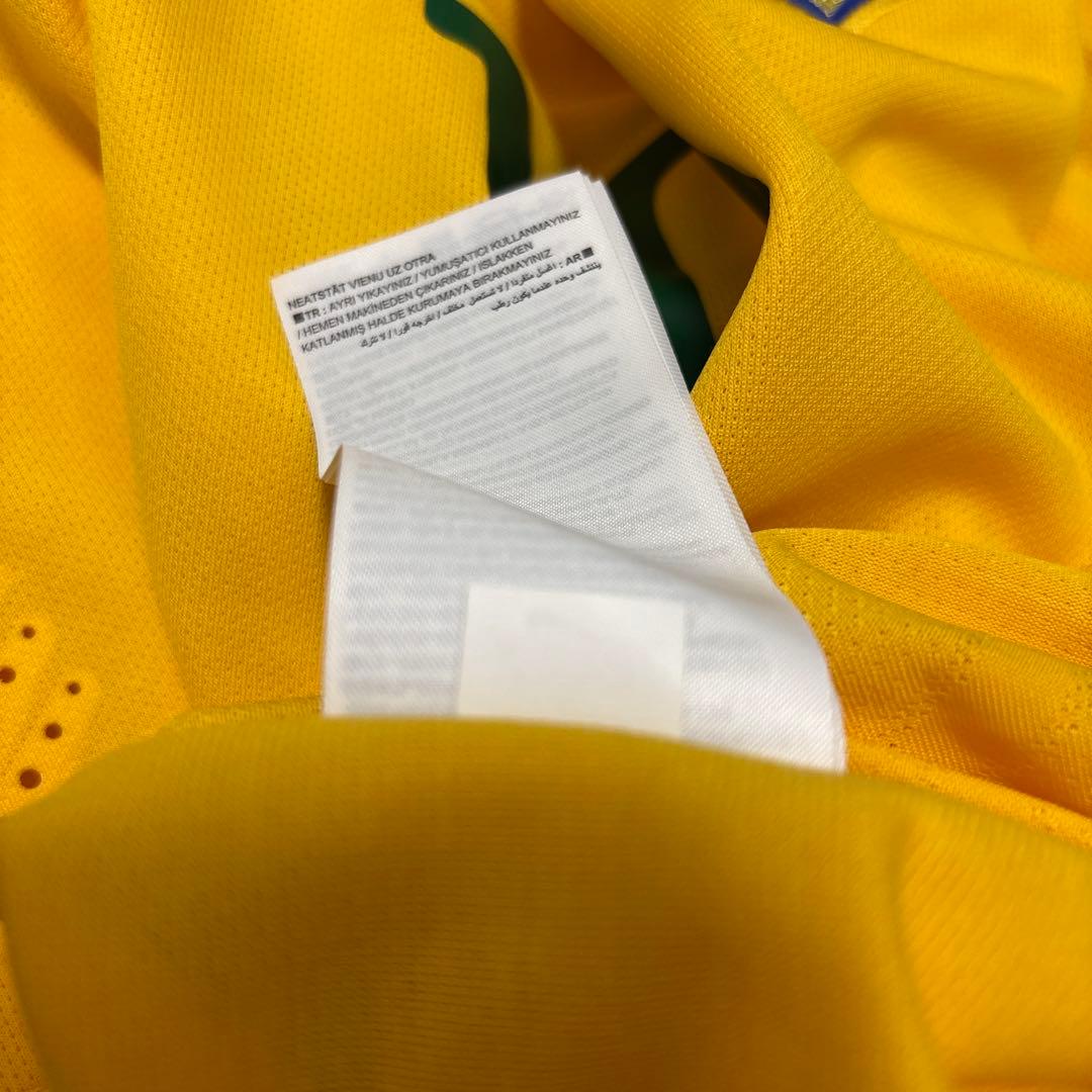 ブラジル代表 2014 ネイマール サイン オーセンティック 新品タグ付