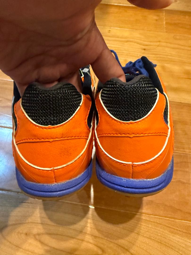 新品　SVOLME solodanteフットサルシューズ オレンジ 26.0