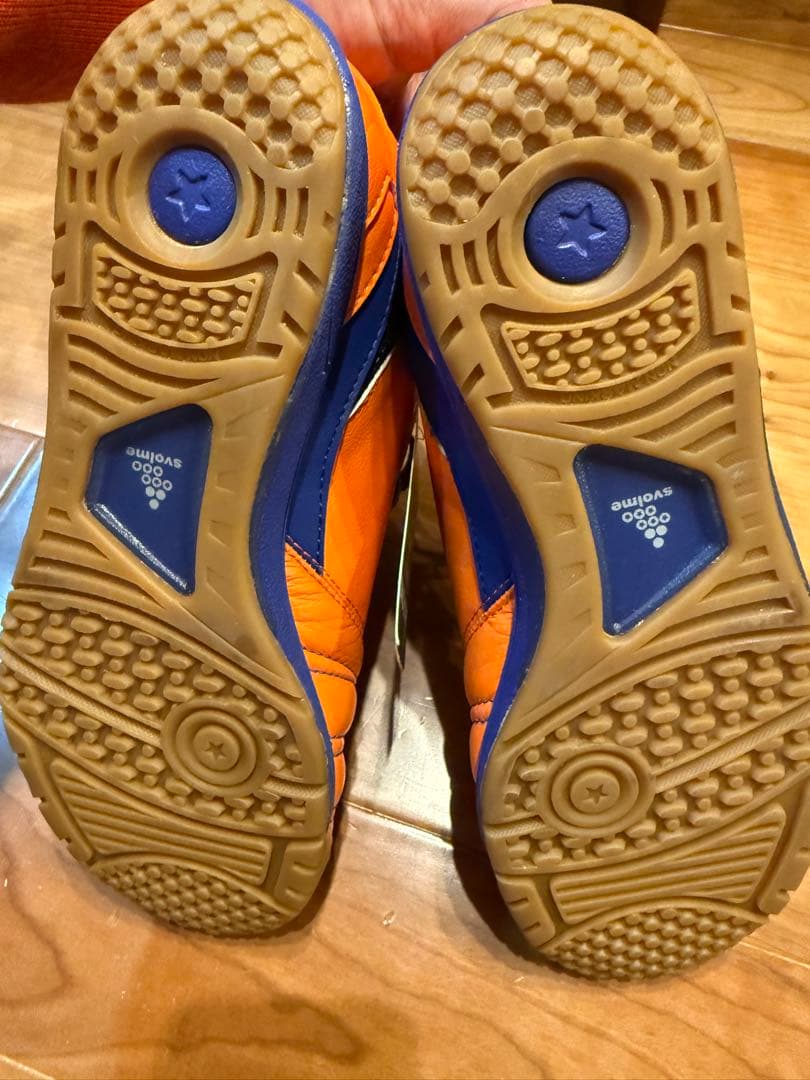 新品　SVOLME solodanteフットサルシューズ オレンジ 26.0