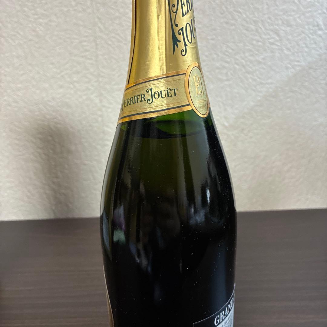 酒　未開封品　Perrier Jouët グランブリュット シャンパン 750m