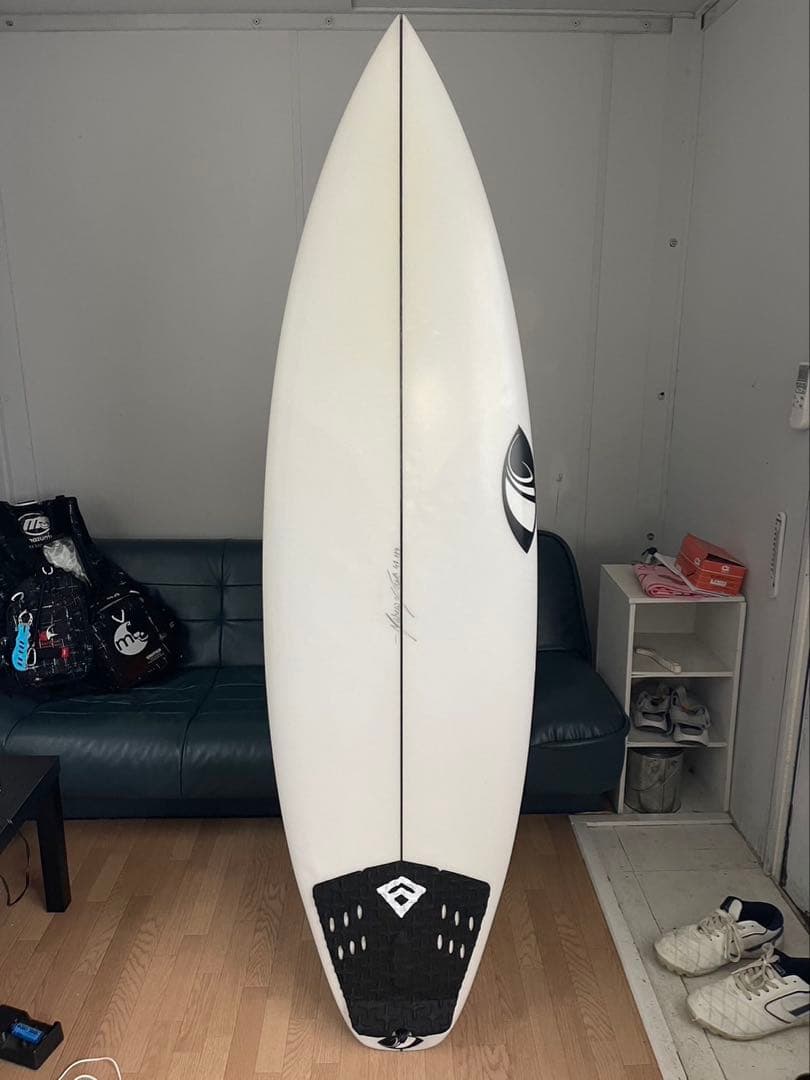 シャープアイ サーフボード STORMS 5’7”