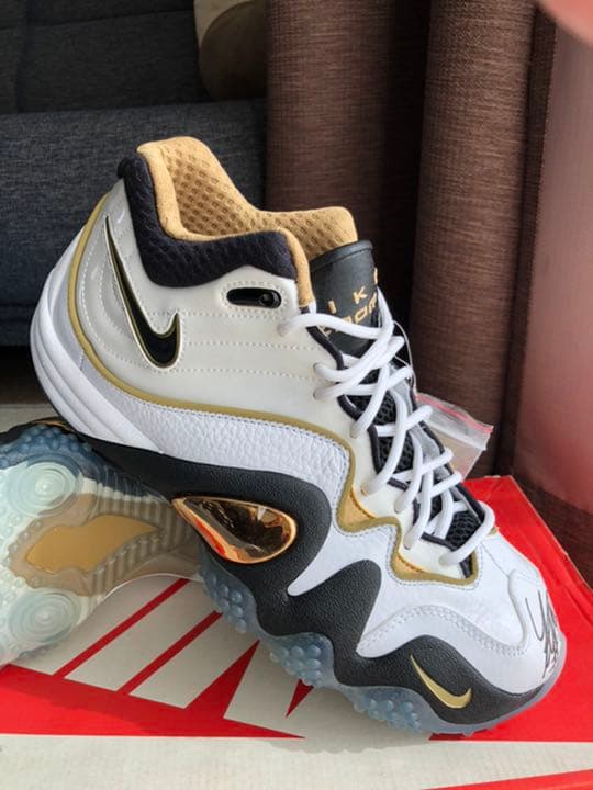 田臥サイン付き☆ZOOM UPTEMPO V PREMIUM