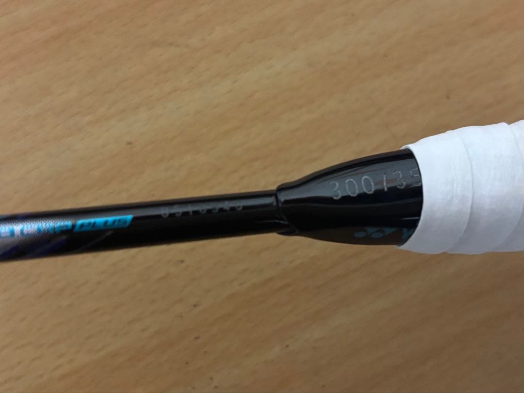 超美品　アストロクス 88sツアー　4UG5 バドミントンラケット