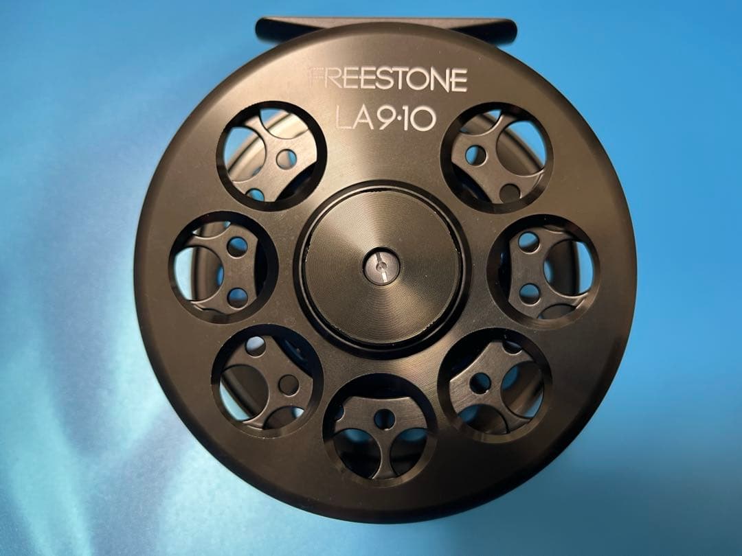 シマノ　フリーストーンLA9•10 大型フライリール