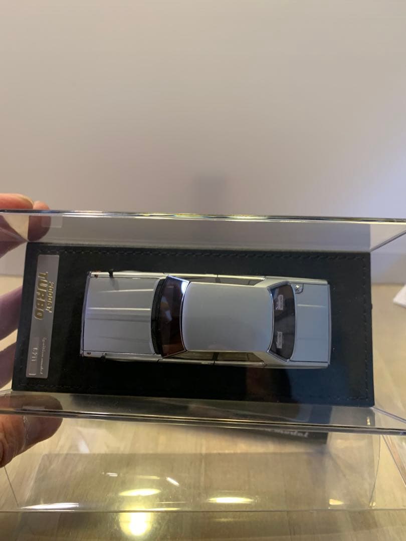 イグニッションモデル　1/43 スカイライン GT-EL (C211) シルバー