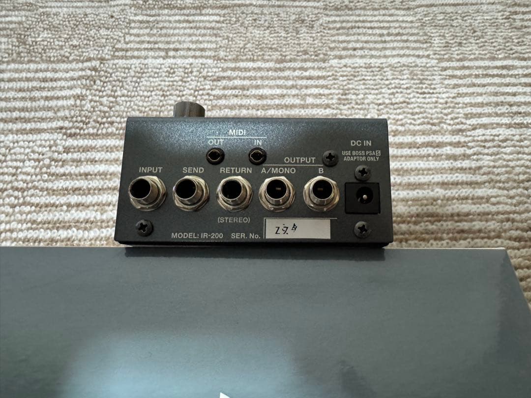 BOSS IR-200 キャビネットシミュレーター