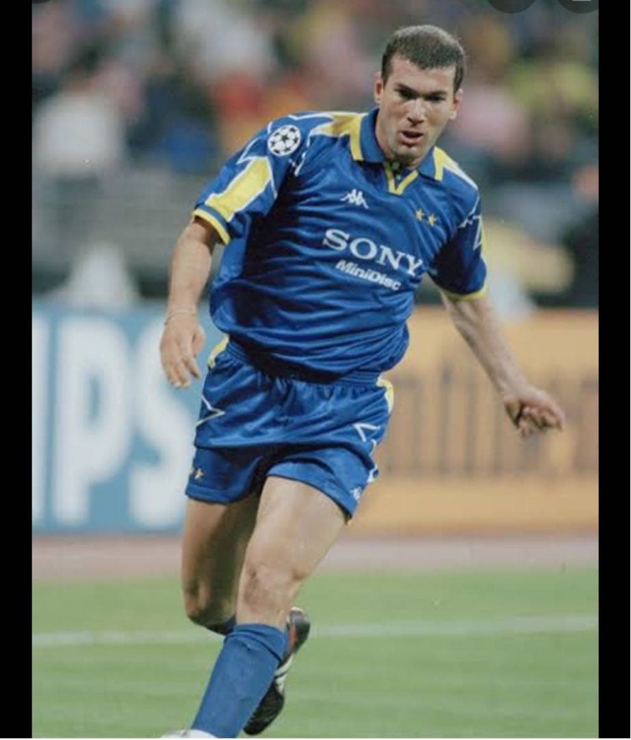 ユベントス サッカーユニホーム