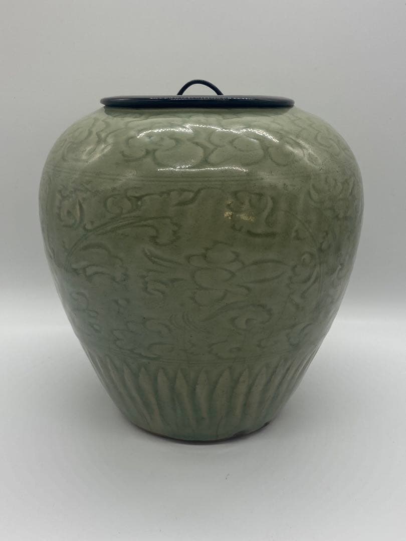 中国　元時代　龍泉窯　七観青磁　共箱　送料込み1101