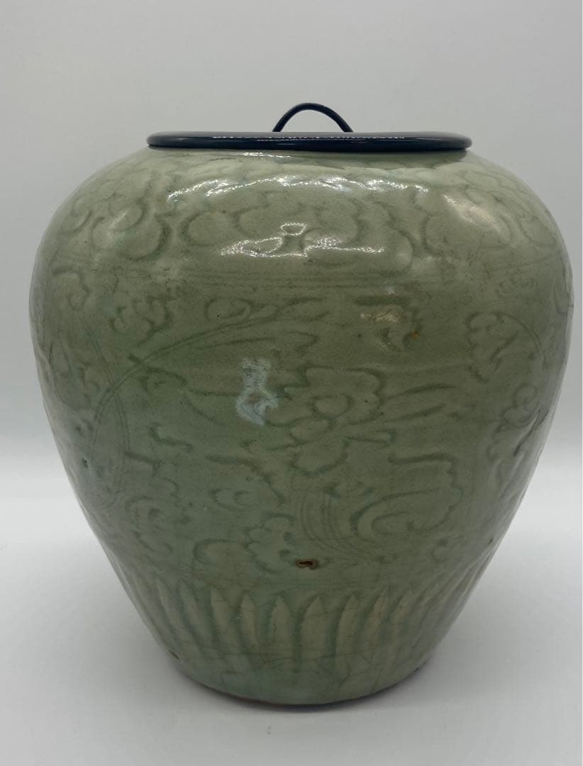 中国　元時代　龍泉窯　七観青磁　共箱　送料込み1101