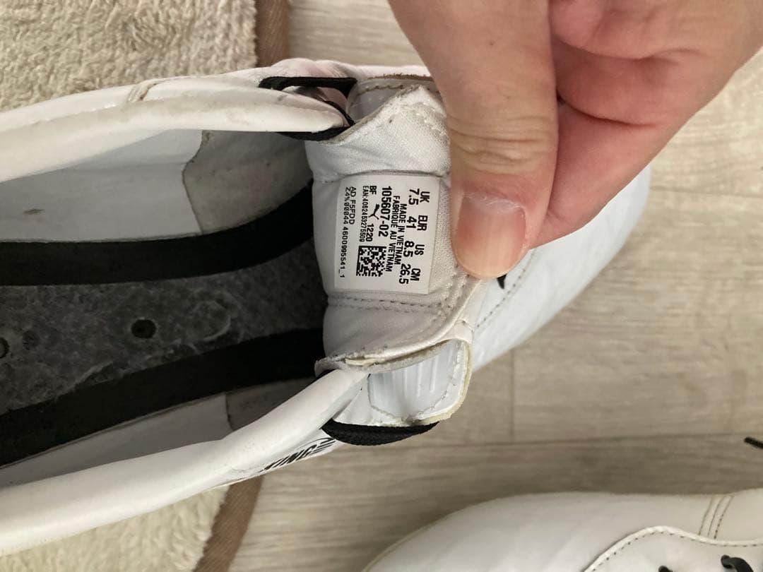 PUMA ホワイト サッカーシューズ スパイク