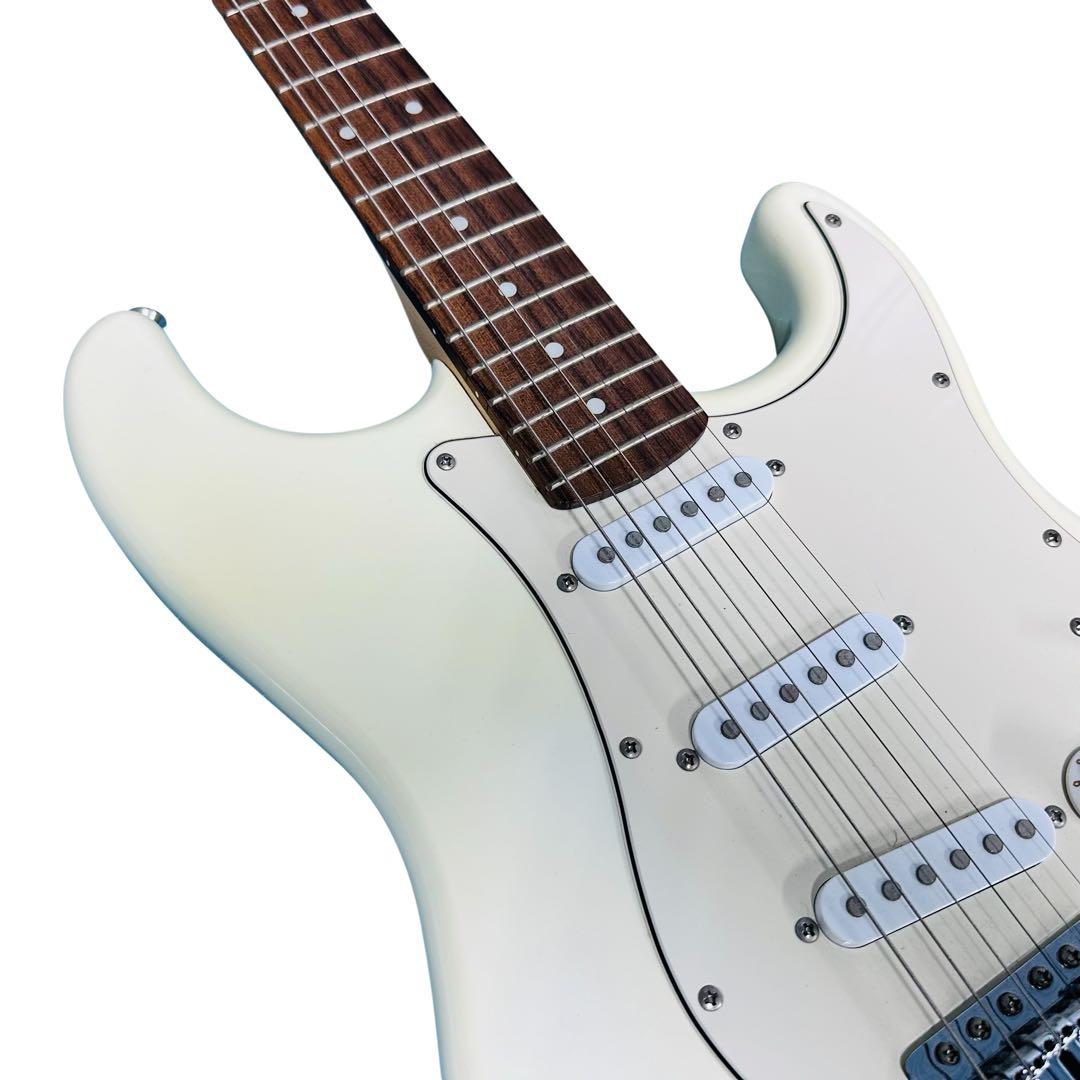 photo genic エレキギター　ホワイト色