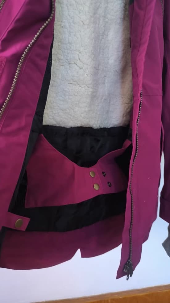 新品Roxy XSサイズ スキー スノーボード 兼用ジャッケット 女性 ロキシー