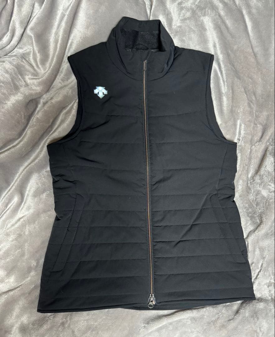 デサントモバイルサーモゴルフベスト