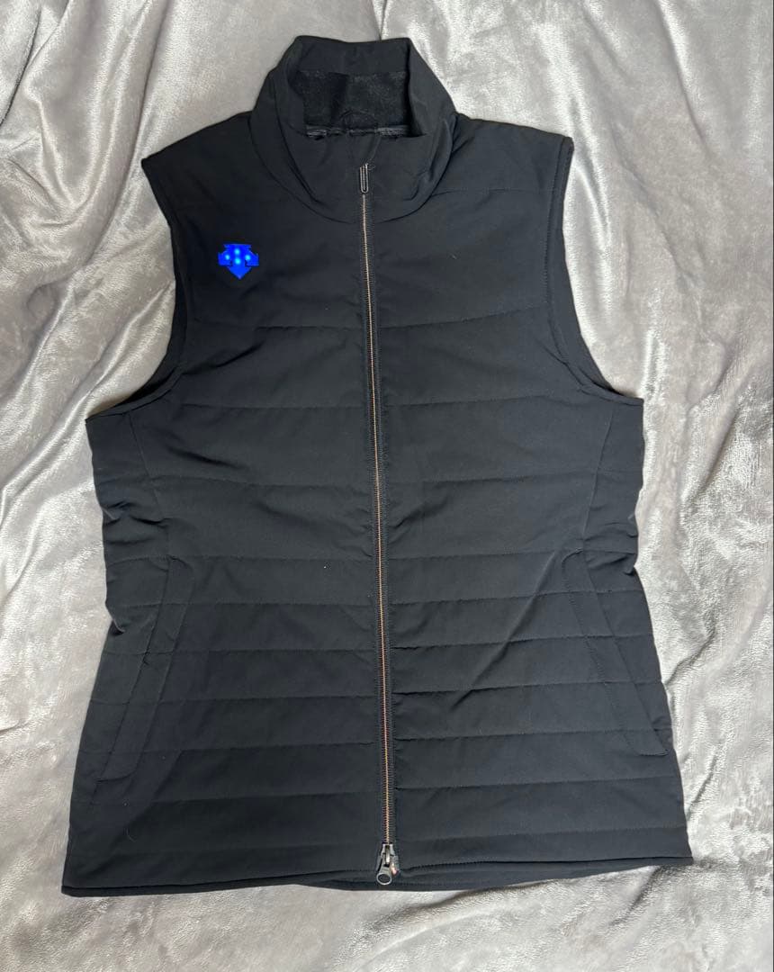 デサントモバイルサーモゴルフベスト