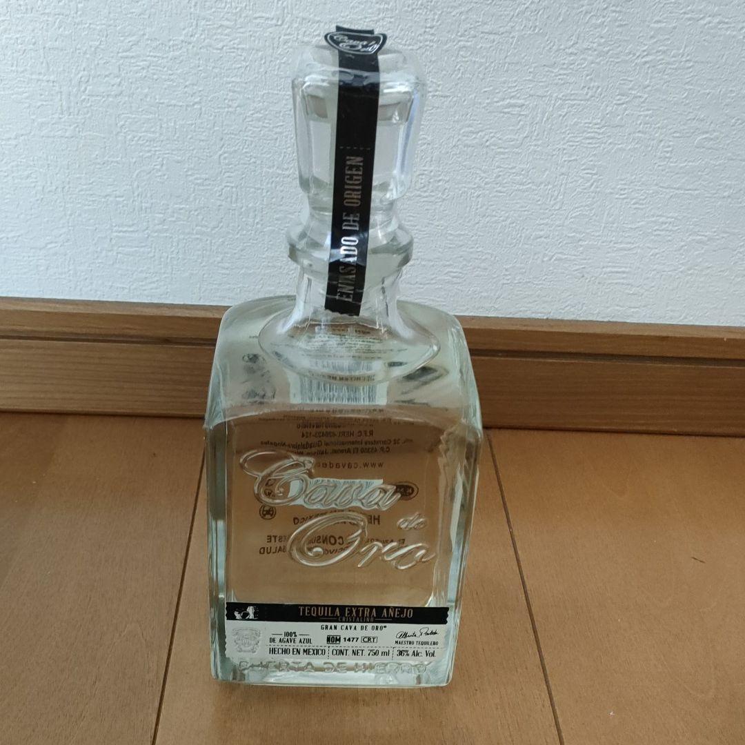 プレミアムテキーラ Cava de Oro（カヴァ デ オロ）