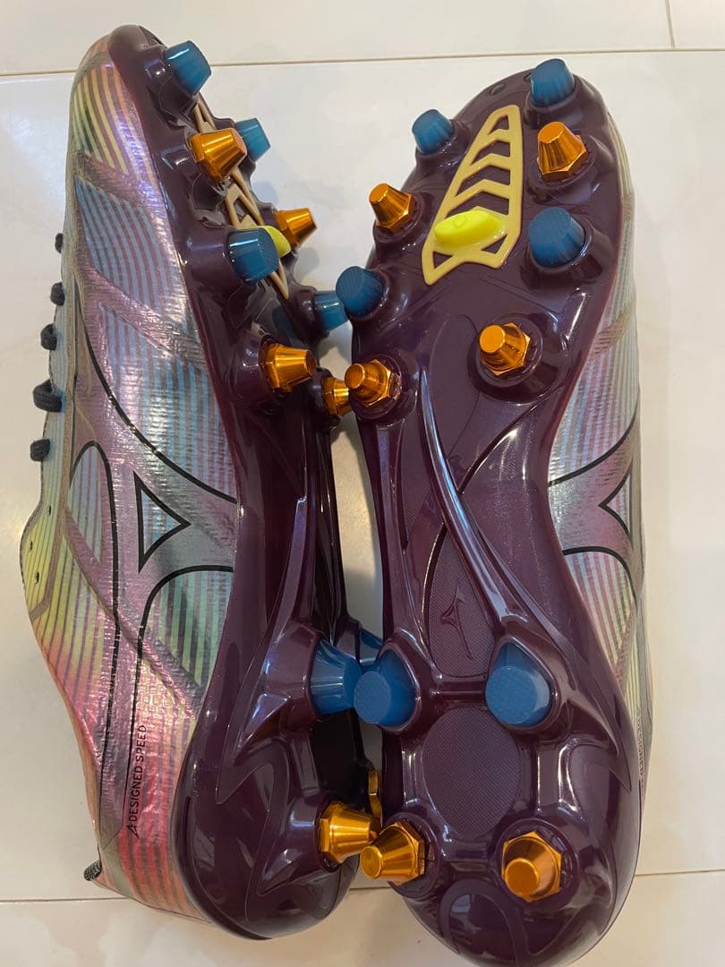 限定モデル　新品Mizuno Alpha サッカーシューズ
