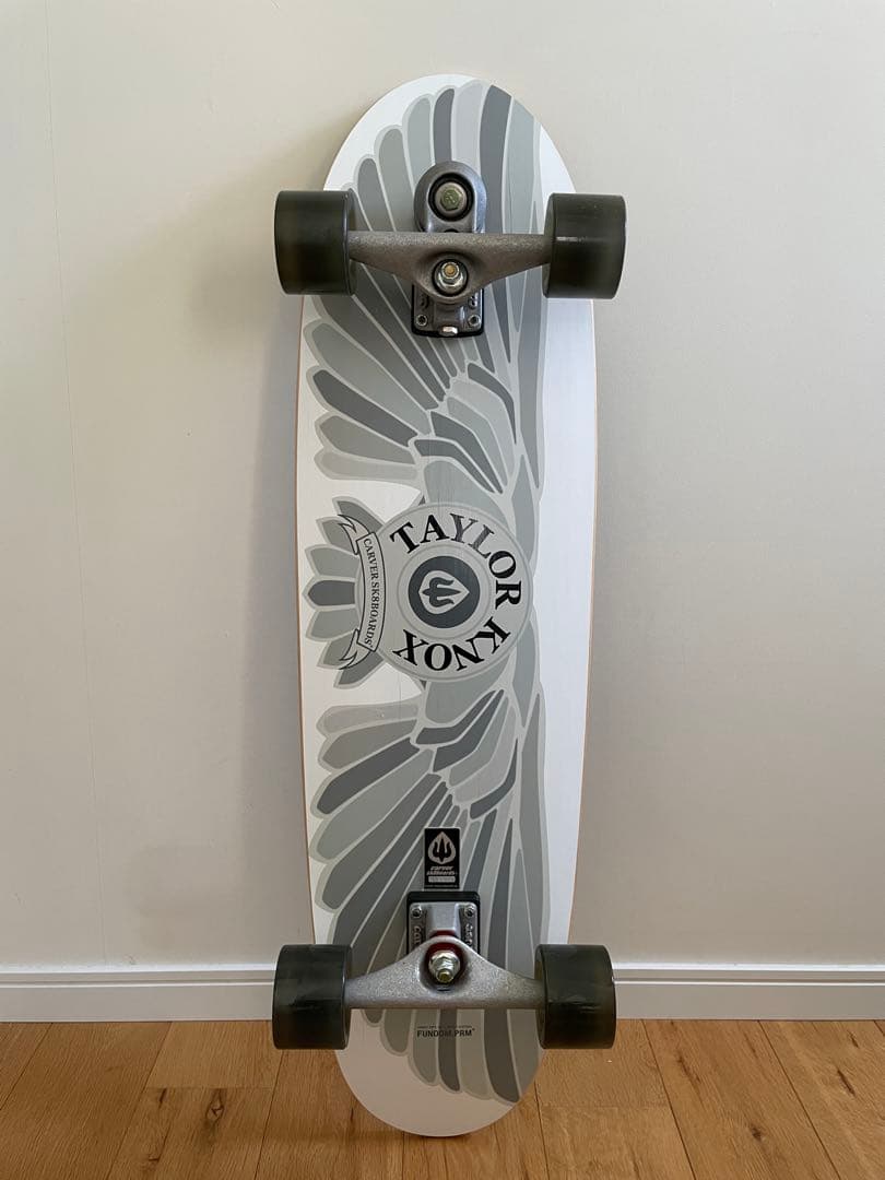 【未使用品】CARVER スケートボード、ケース、プロテクターセット