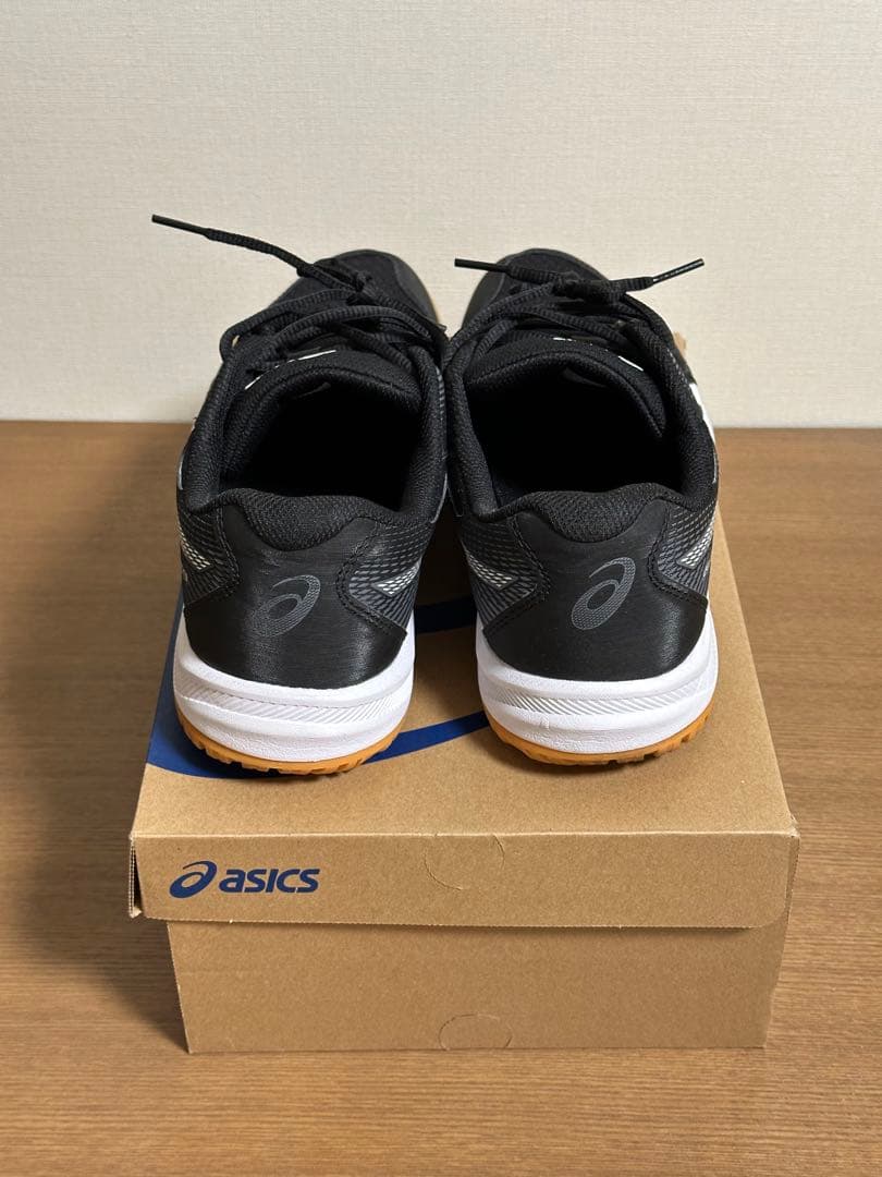 ASICS UPCOURT6 ブラック/ホワイト28.5㎝