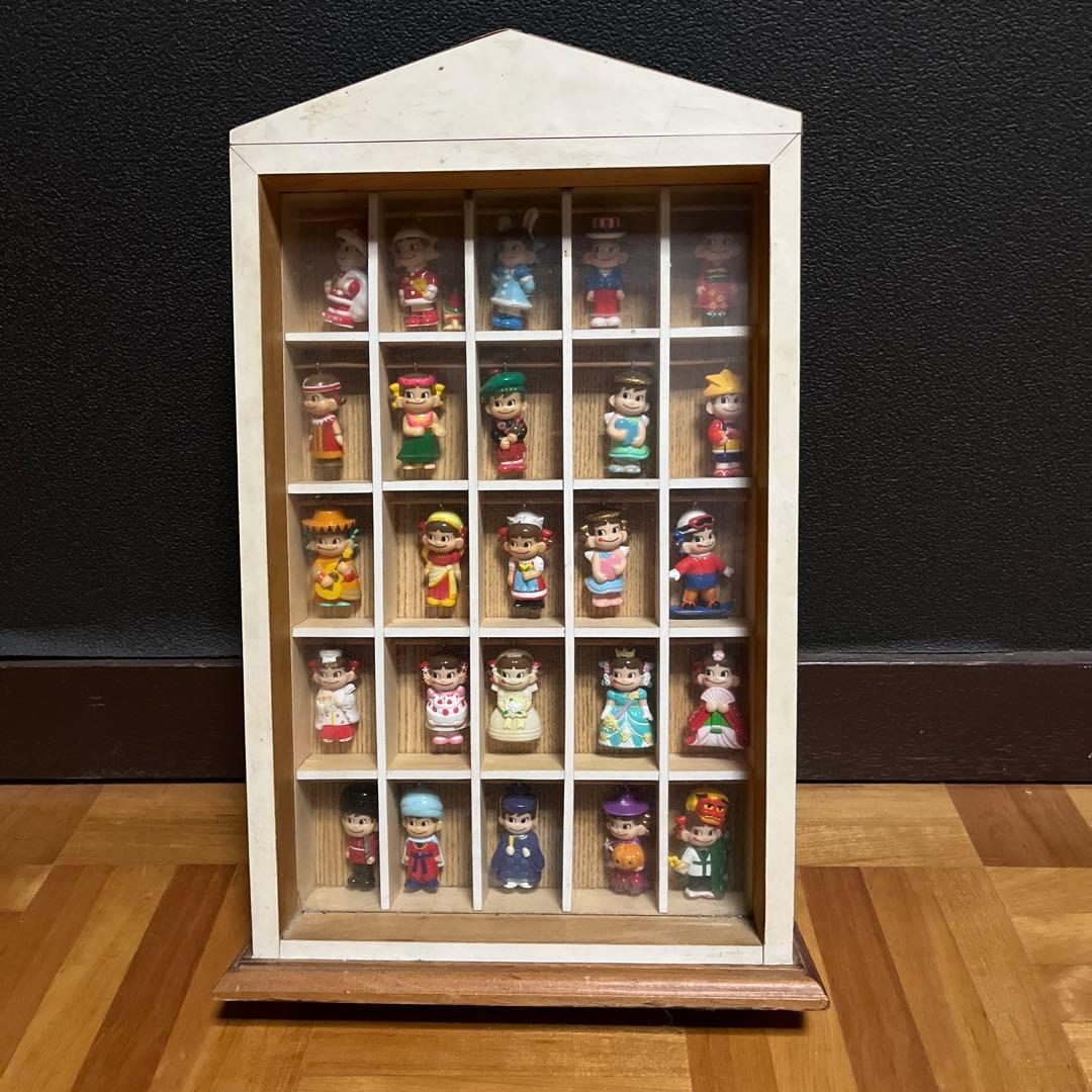 ぺこちゃん　ミニチュア人形コレクション 木製ケース入り