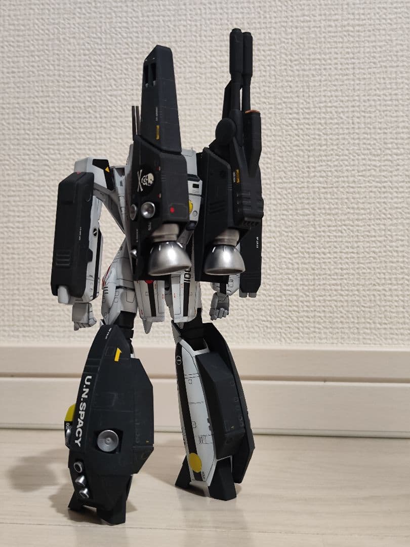 超時空要塞マクロス　1/72　ストライクバルキリー　VF-1S　塗装済完成品