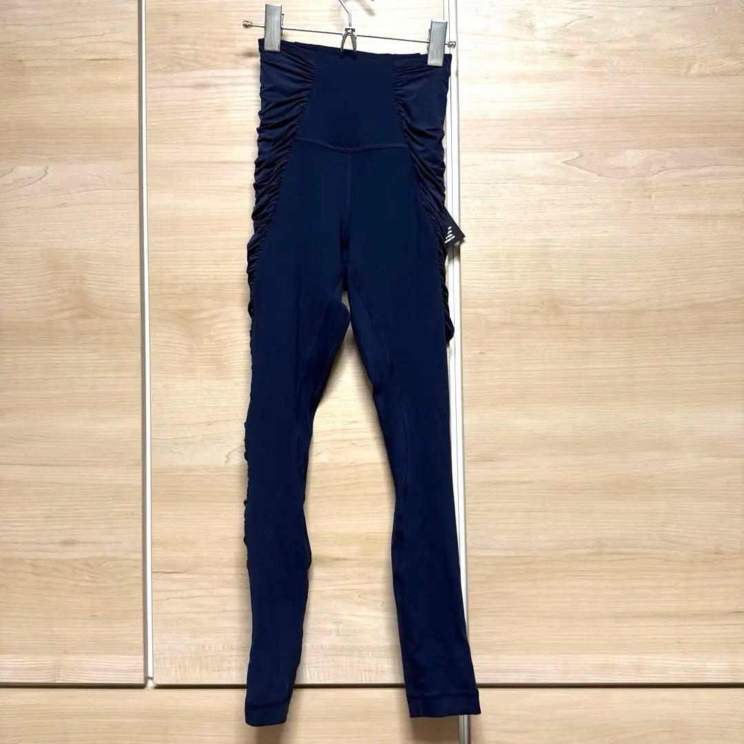 新品タグ付き　ルルレモン　アラインパンツ　アジアフィットXSサイズ