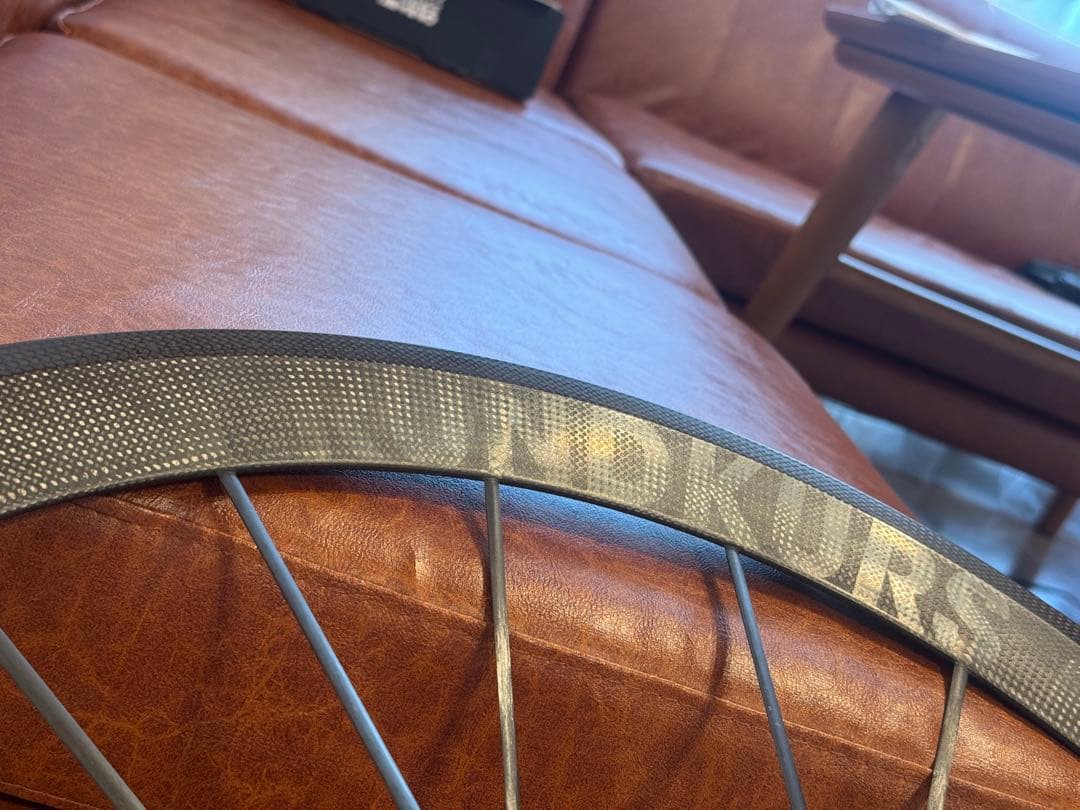 Lightweight Rundkurs チューブラーフロントホイール