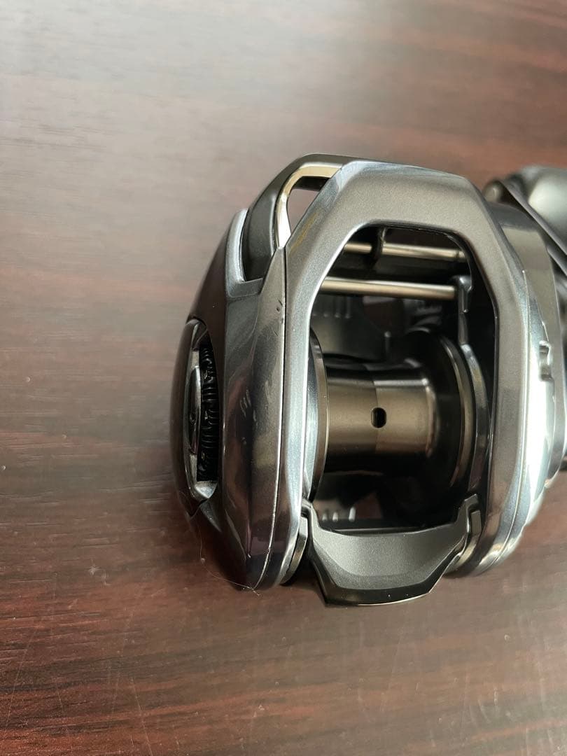 シマノ　２４　ＳＬＸ７０　中古品