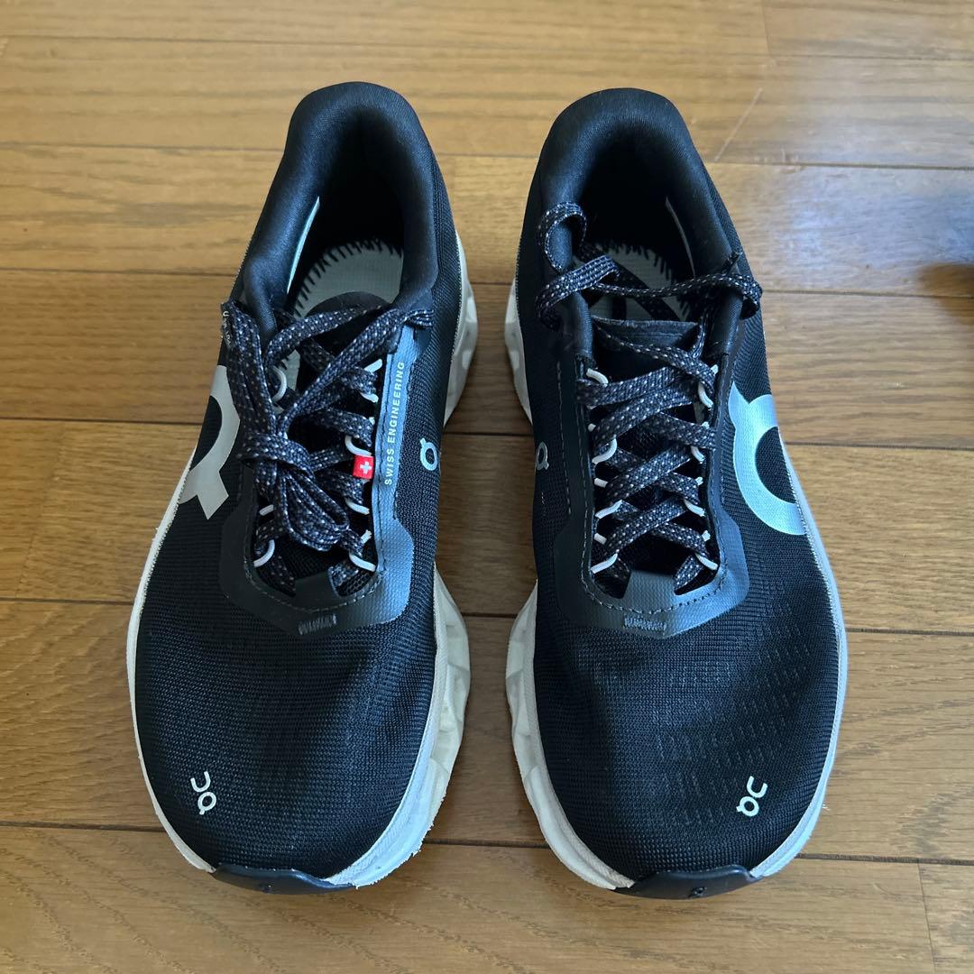 On cloud monster2 23.0㎝