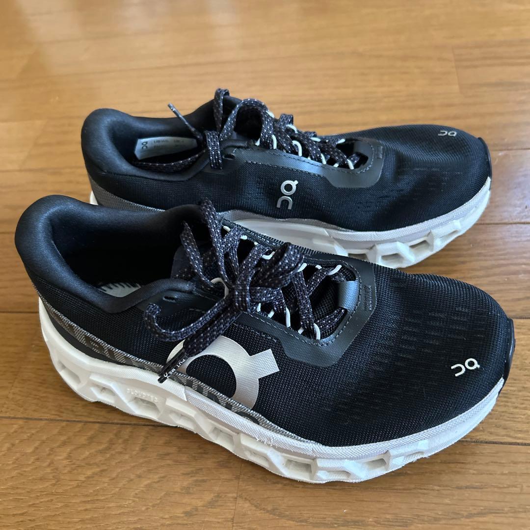 On cloud monster2 23.0㎝