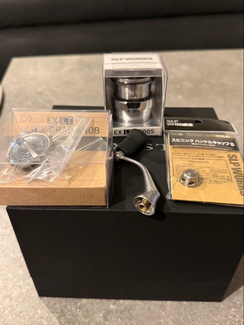 美品 22イグジスト LT2500S-H SLPカスタム