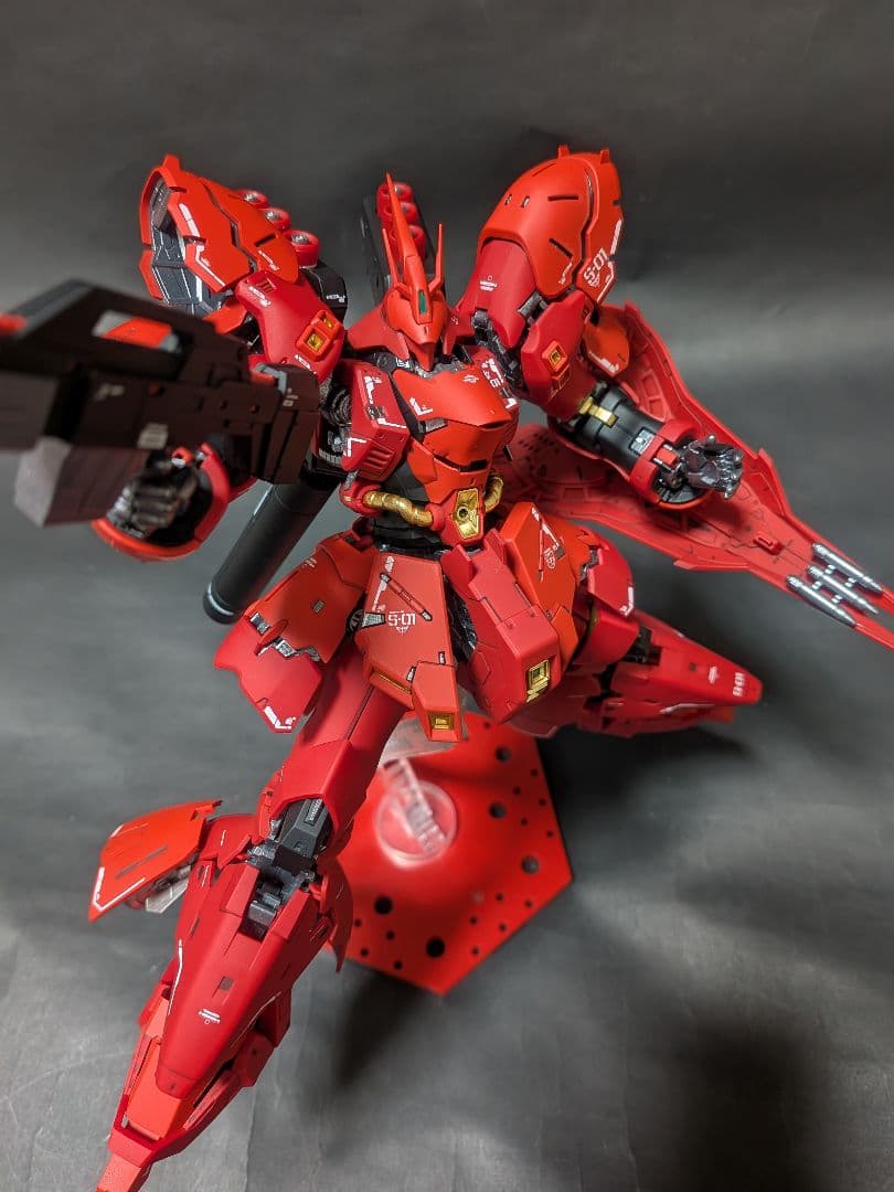 ヒ*ロ様 完成品 ガンプラ RG サザビー MSN-04 SAZABI