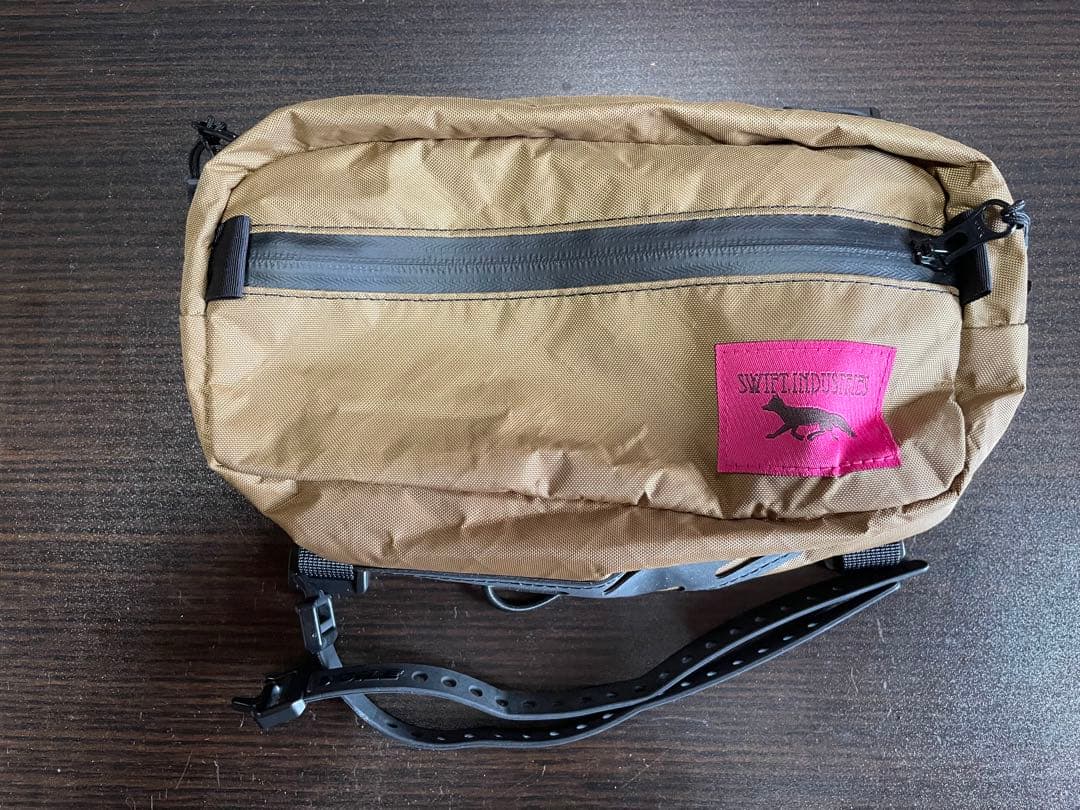アクセサリー SWIFTINDUSTRIES kestrel handlebar bag