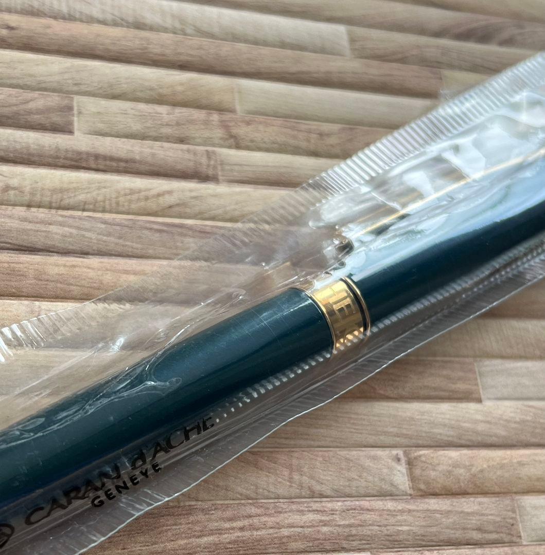 カランダッシュ　レマン　レーシンググリーン ボールペン