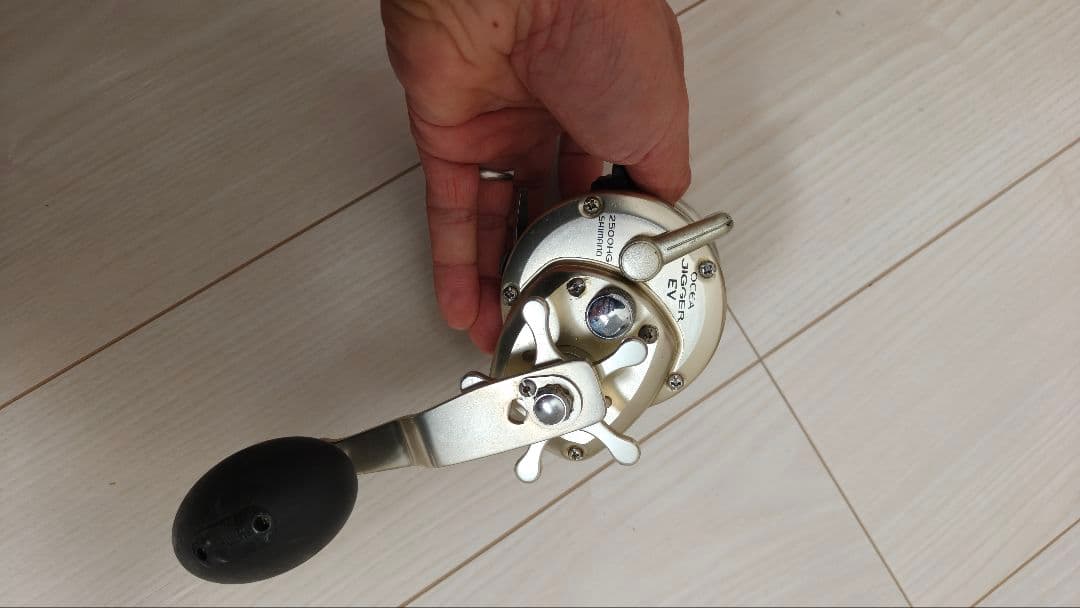 シマノ shimano オシアジガ−ＥV2500ＨＧ