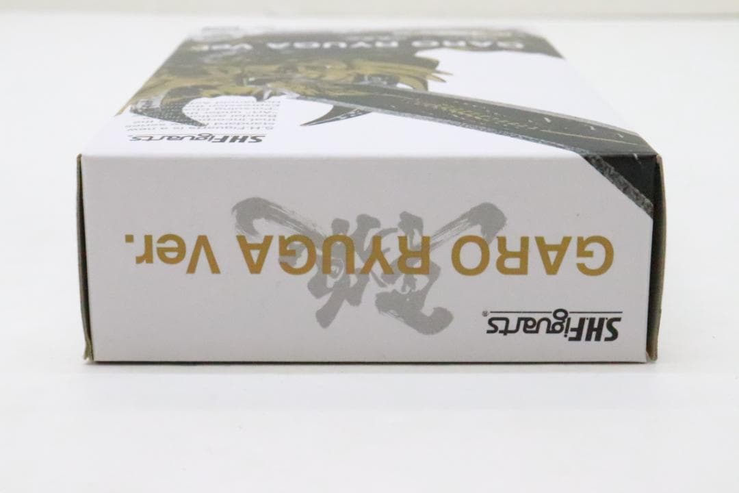 S.H.フィギュアーツ 黄金騎士 ガロ 流牙Ver. 30-JD1117-10