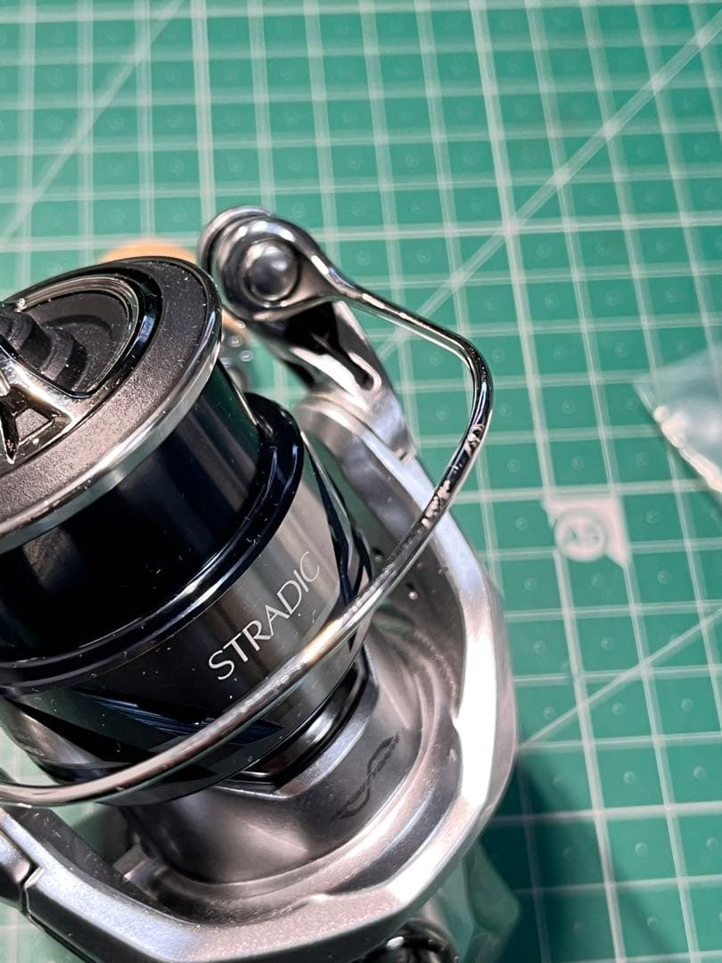 リール 23STRADIC c2000SHG