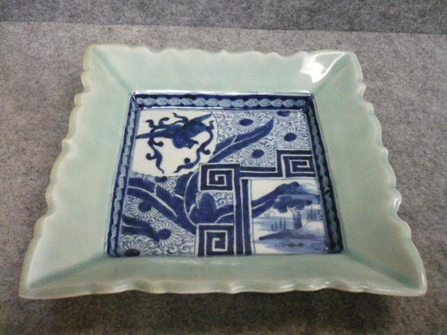 伊万里 青磁 染付 窓絵 花唐草 角皿 [B31461]