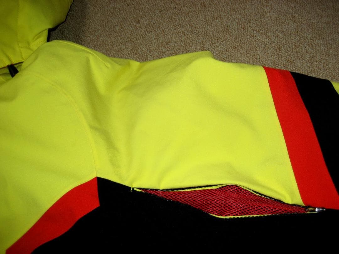 値下げ依頼対応　フェニックス 高機能ウェア 上下XLサイズ