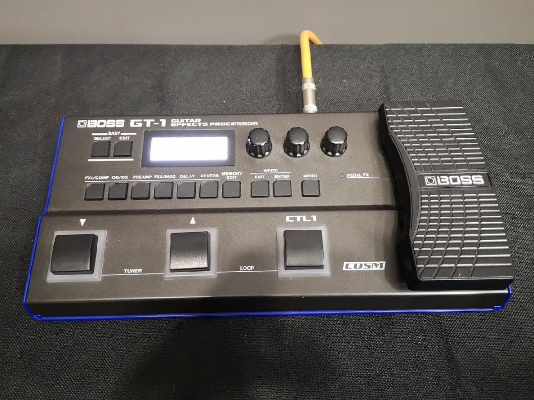 ◆大感謝祭!! BOSS GT-1 ギターエフェクター m0o9301