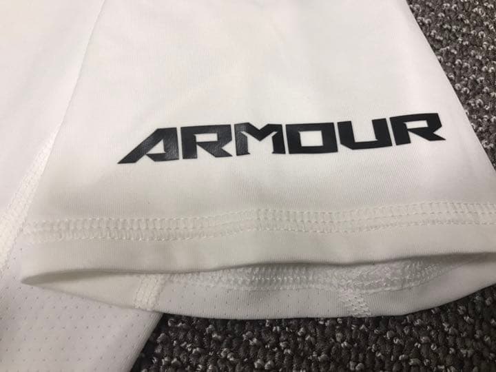 アメフト 日本代表 アンダーシャツ（アンダーアーマー XL）新品未使用