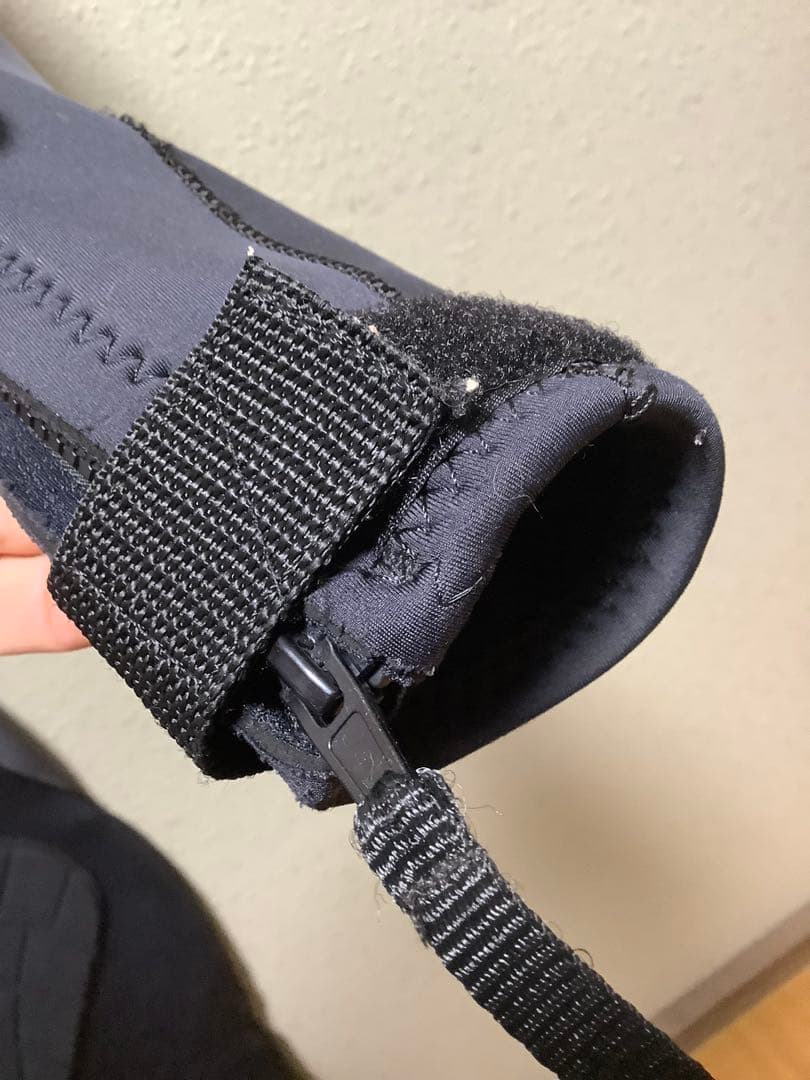 リバレイ　ウェットスーツ Mサイズ　グレー