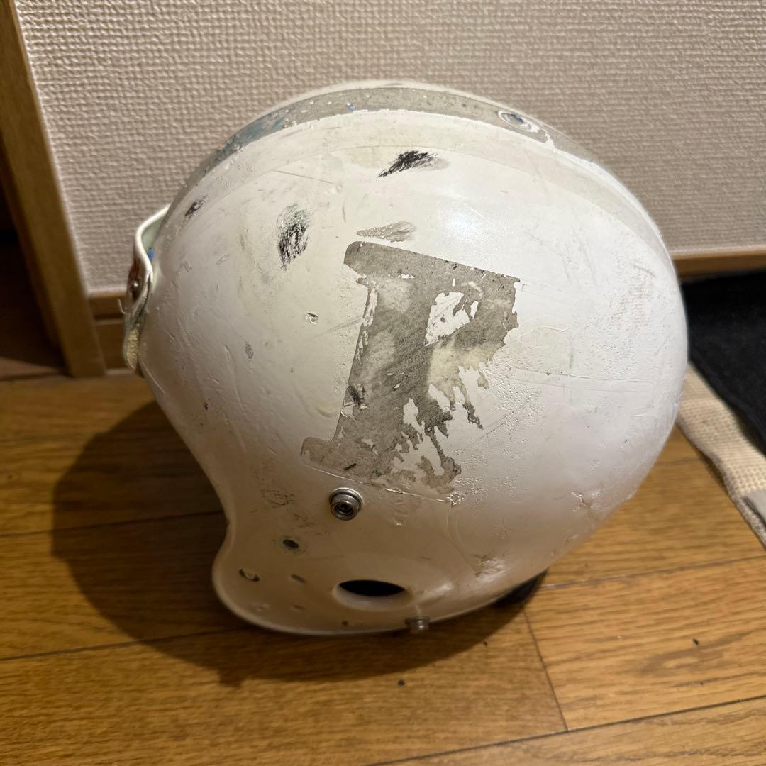 アメリカンフットボールのヘルメット