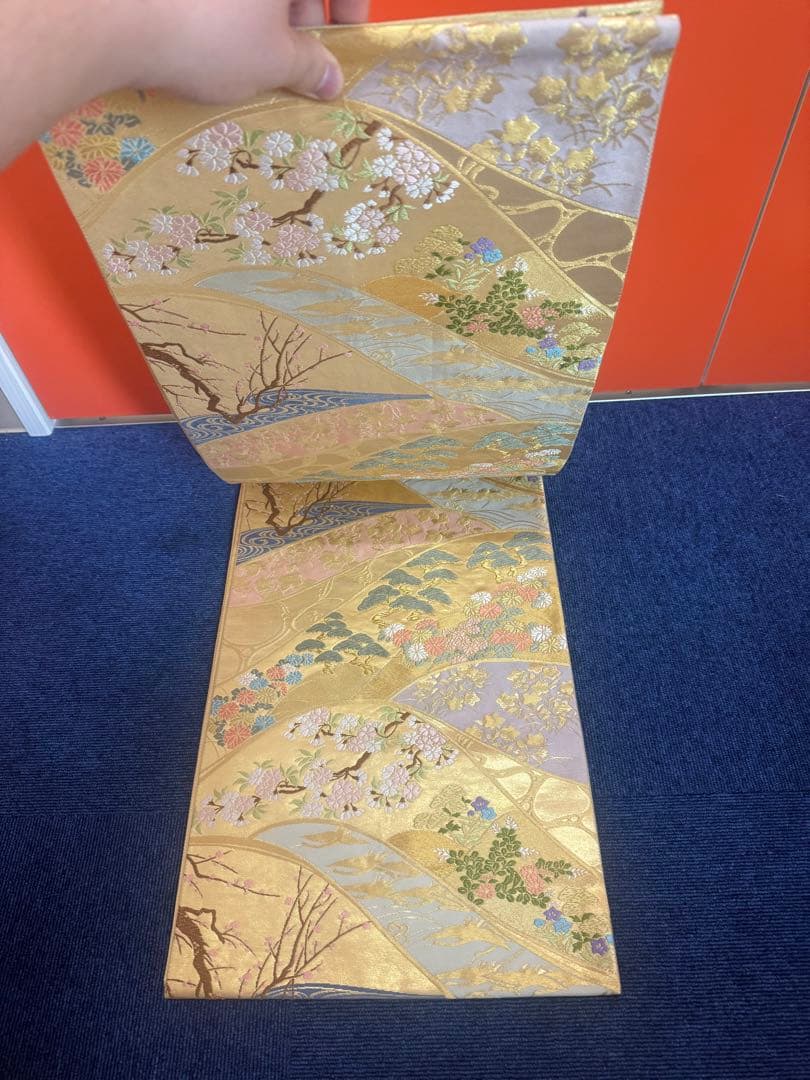 2656袋帯 古代彫金紋  西陣織   金糸　高級上質上品　約440cm 未使用